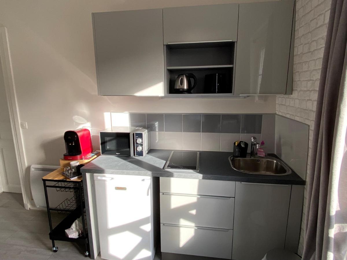 Enghien-Les-Bains : Studio Au Coeur Du Centre Ville Kültér fotó