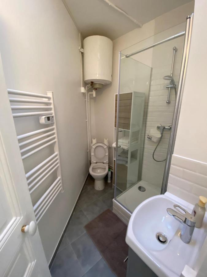 Enghien-Les-Bains : Studio Au Coeur Du Centre Ville Kültér fotó