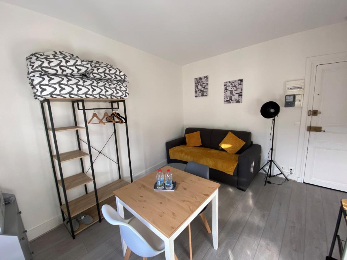 Enghien-Les-Bains : Studio Au Coeur Du Centre Ville Kültér fotó